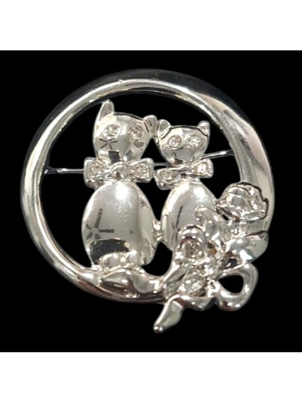 Cat Duo Brooch Pin W/ Rhinestone Bows & Rose Spray Circular Silver Tone Feline